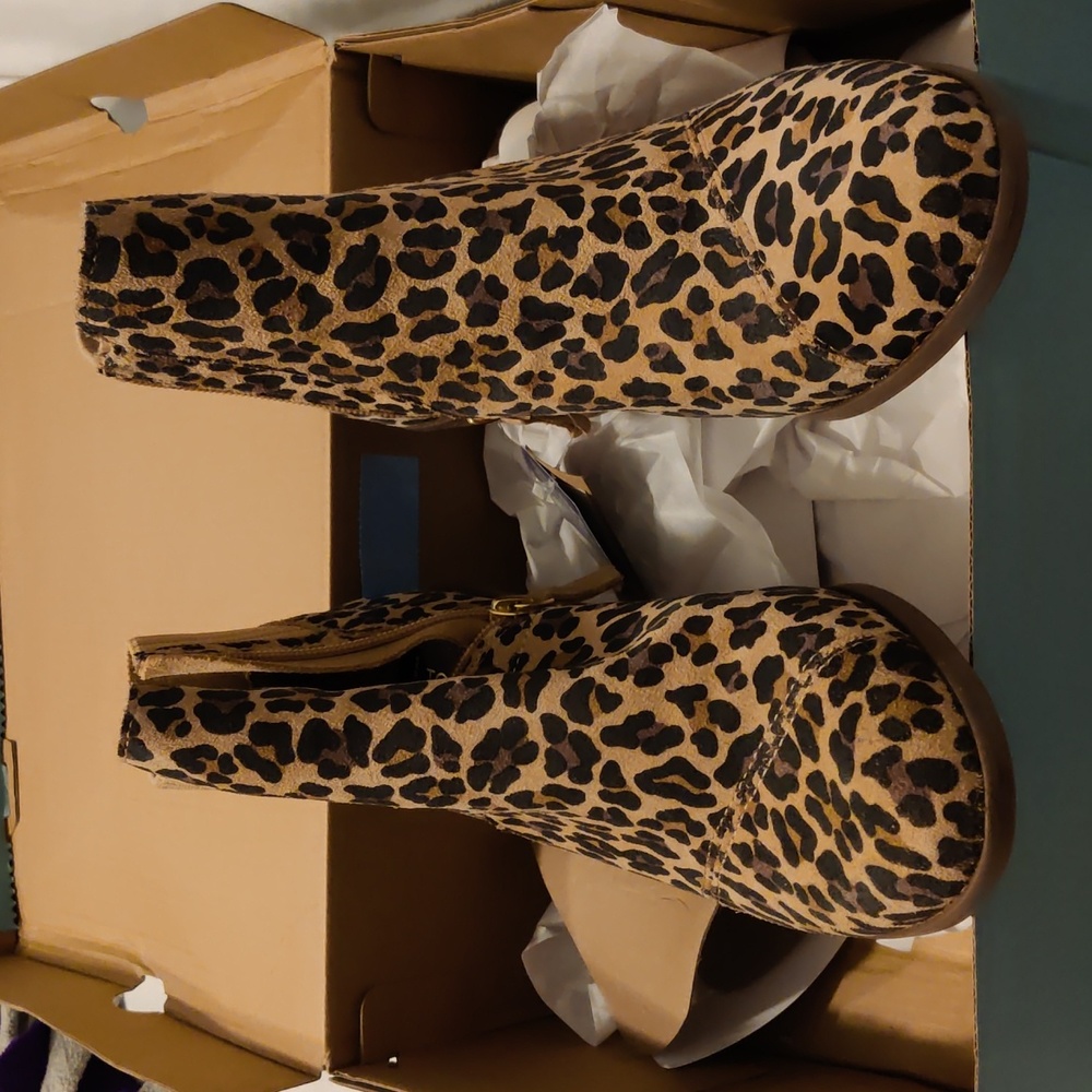 Toms Sadie Wedge Booties - NIB